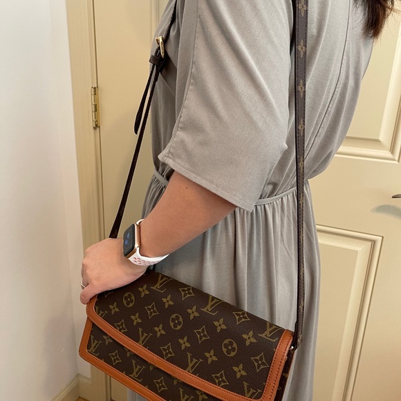 Authentic Louis Vuitton Pochette Damme GM - Picture 14 of 14